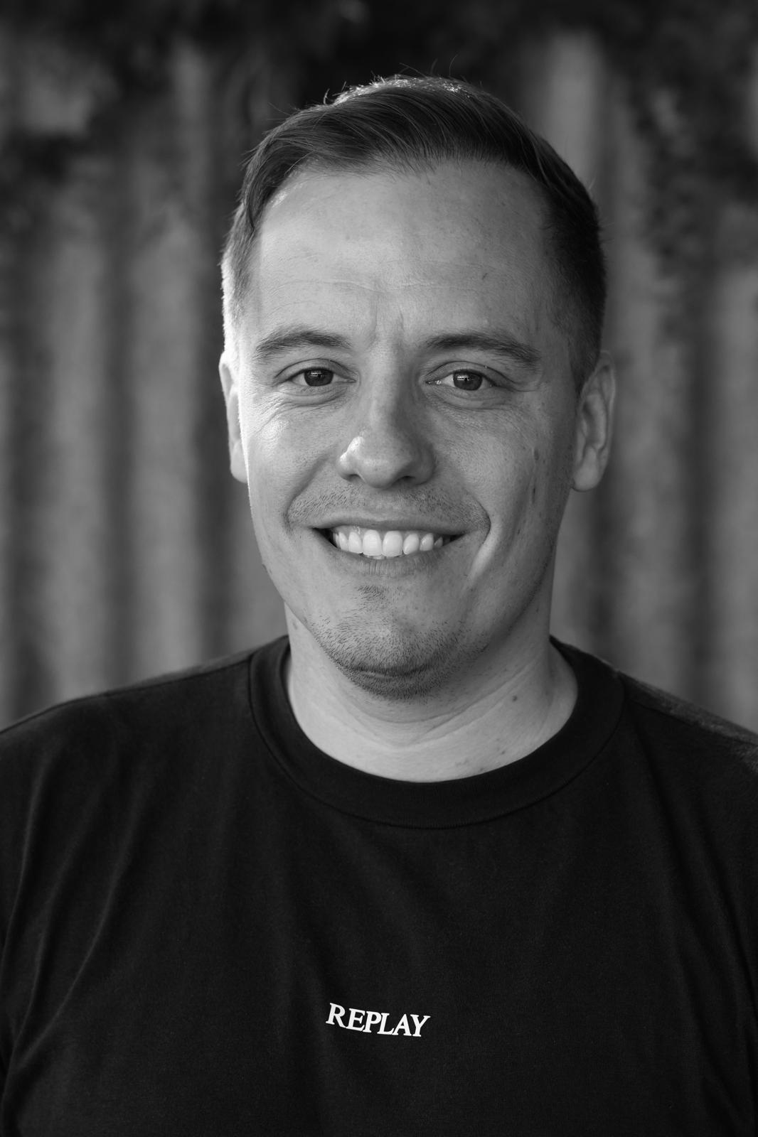 c402b825-eec7-47ab-ac2d-928f4cf27504